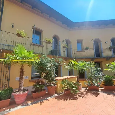 Monolocale Adelaide Abbadesse * ميلان