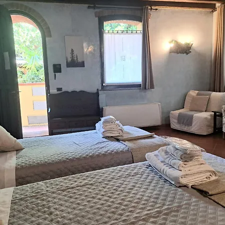 Appartement Monolocale Adelaide Abbadesse Milan