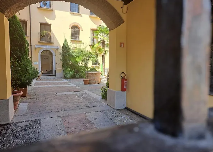 Monolocale Adelaide Abbadesse M3-m5 Zara Milán